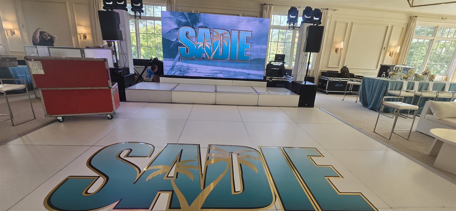 Custom-printed beach-themed dance floor by Adicora