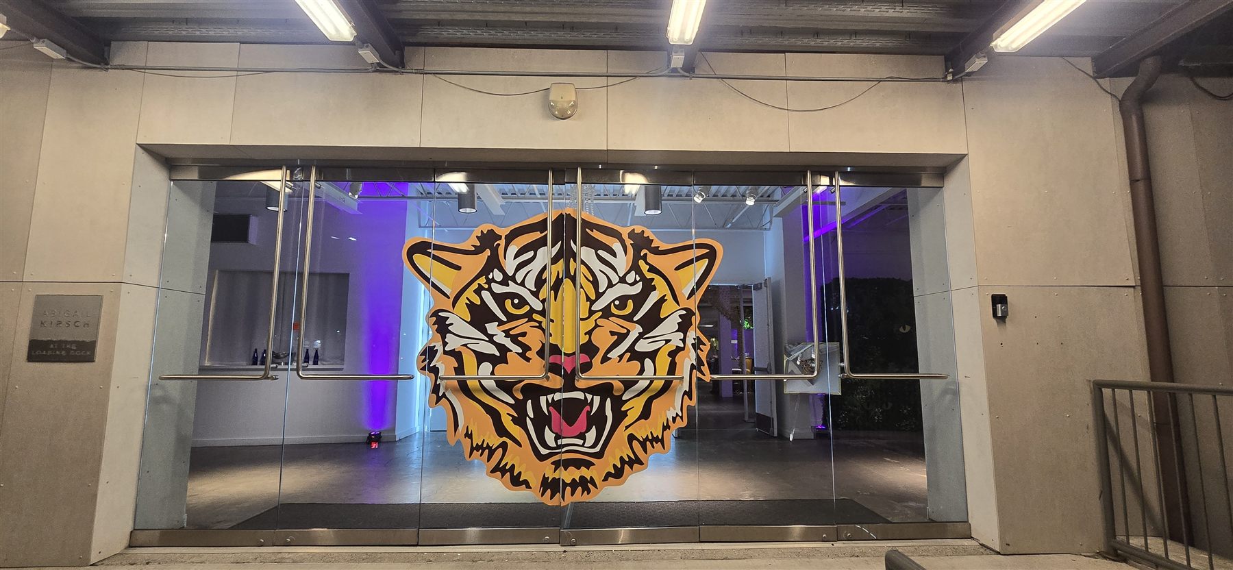 Custom door decal by Adicora